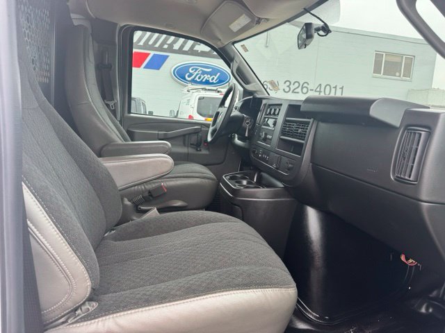 Used 2024 Chevrolet Express 2500 w/ Driver Convenience Package RWD image 23
