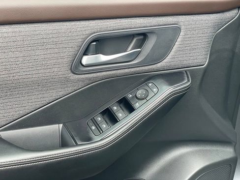 Certified 2023 Nissan Rogue SV AWD/4WD image 13