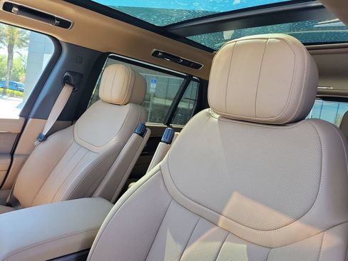 New 2026 Land Rover Range Rover Long Wheelbase SE AWD/4WD image 26