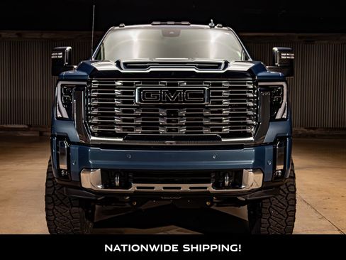 Used 2025 GMC Sierra 2500 Denali w/ Denali Reserve Package image 4