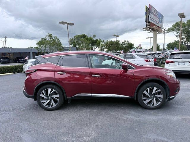 Used 2018 Nissan Murano Platinum w/ Cargo Package FWD image 3