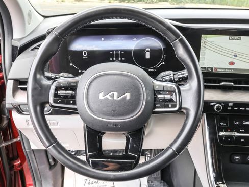 Used 2023 Kia Carnival SX image 25