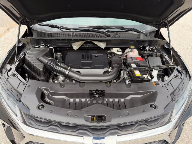 Used 2025 Chevrolet Blazer LT AWD/4WD image 21