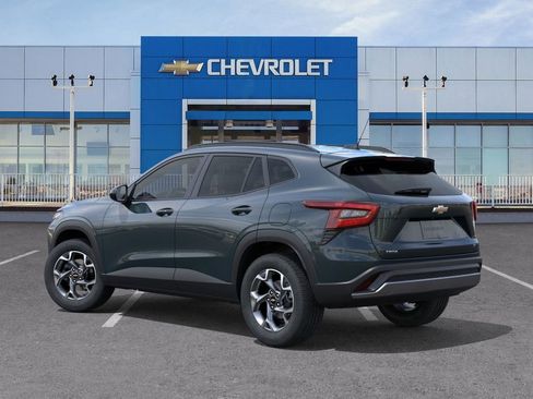 New 2026 Chevrolet Trax LT w/ Driver Confidence Package image 3