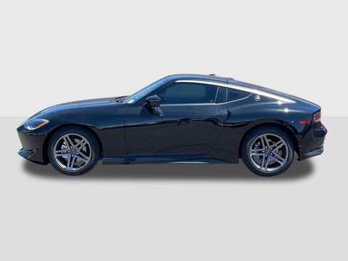 New 2027 Nissan Z Performance RWD image 2