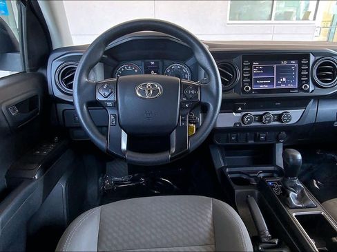 Used 2022 Toyota Tacoma SR RWD image 6