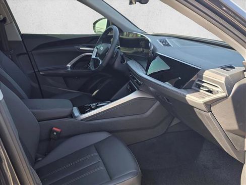 New 2025 Audi Q5 Premium image 12
