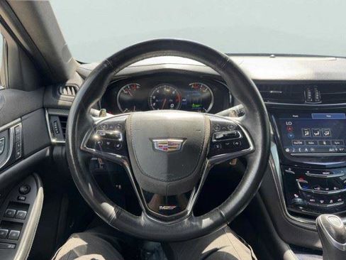 Used 2019 Cadillac CTS V w/ Carbon Fiber Package RWD image 31