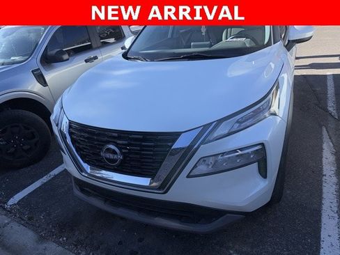 Certified 2023 Nissan Rogue SV w/ SV Premium B Package image 4