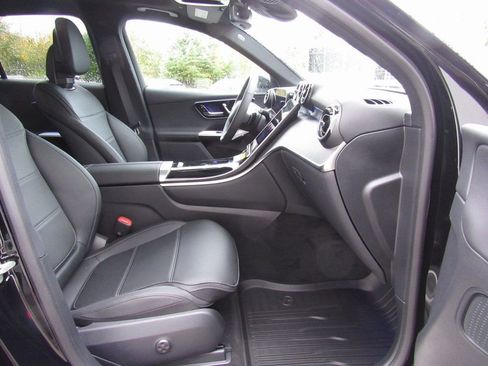 New 2026 Mercedes-Benz GLC 300 4MATIC image 18