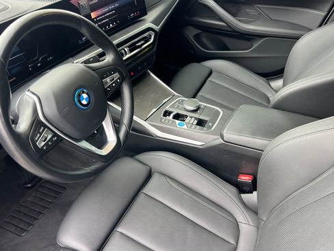 Used 2024 BMW i4 eDrive35 w/ Premium Package image 18