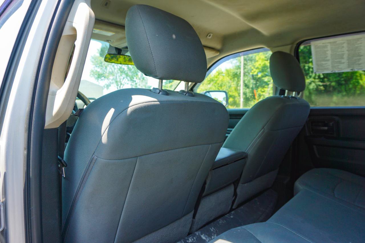 Used 2019 RAM 1500 Express w/ Express Value Package AWD/4WD image 18