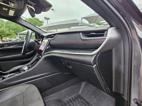 Used 2022 Jeep Grand Cherokee Trailhawk image 18