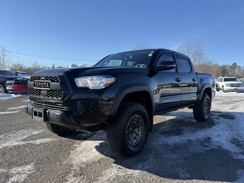 Used 2023 Toyota Tacoma 4x4 Double Cab image 1
