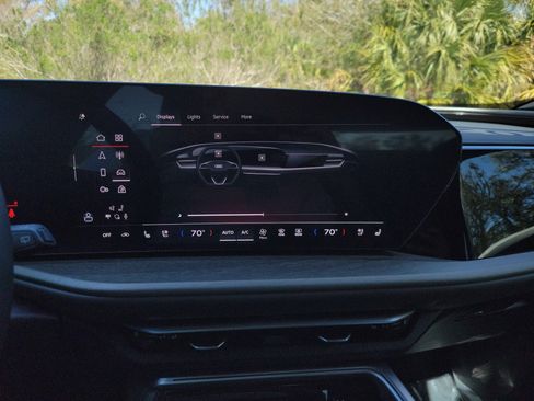 Used 2025 Audi Q5 Premium Plus w/ Premium Plus image 24