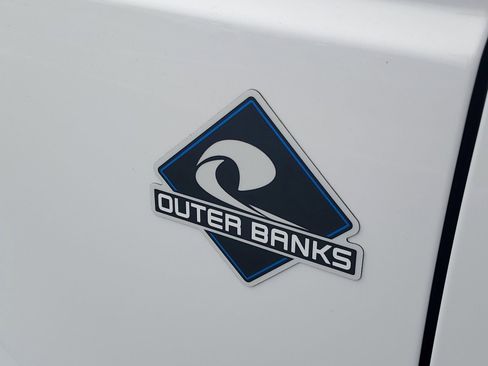 Used 2025 Ford Bronco Outer Banks AWD/4WD image 8