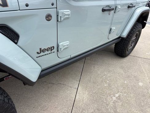 Used 2023 Jeep Wrangler Unlimited Rubicon 392 AWD/4WD image 19