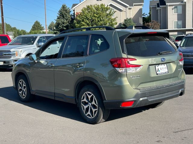 Used 2020 Subaru Forester Premium AWD/4WD image 4