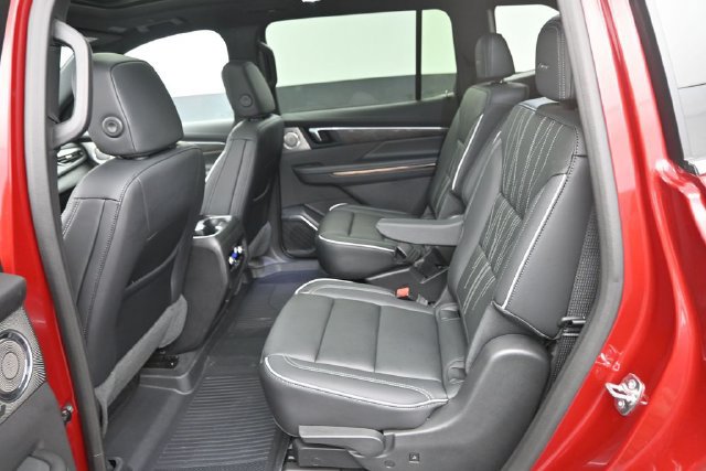 Used 2026 Buick Enclave Avenir w/ Super Cruise Package AWD/4WD image 13