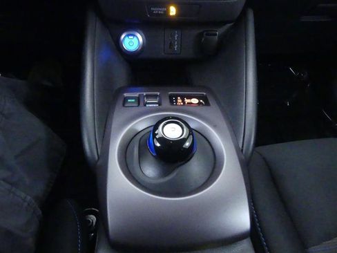 Used 2022 Nissan Leaf S Plus image 15