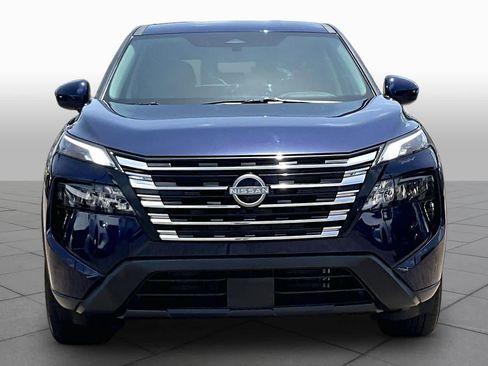 Used 2026 Nissan Rogue SV FWD image 4
