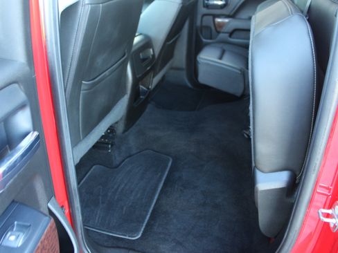 Used 2018 GMC Sierra 1500 SLT w/ SLT Premium Package image 35