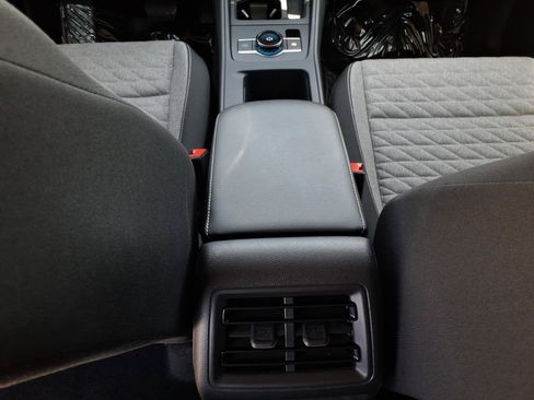 Certified 2025 Volkswagen Tiguan S FWD image 25