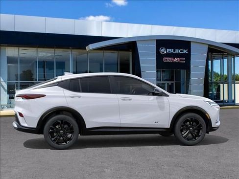 New 2026 Buick Envista Sport Touring image 5