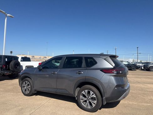 Certified 2022 Nissan Rogue SV image 14