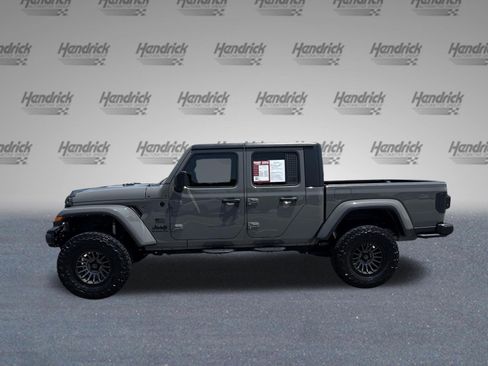 Used 2021 Jeep Gladiator Sport AWD/4WD image 6