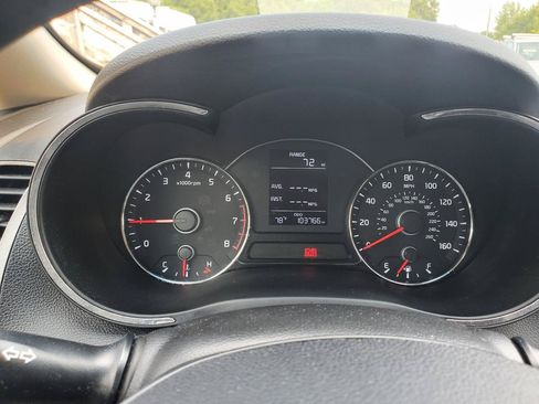 Used 2017 Kia Forte LX FWD image 17