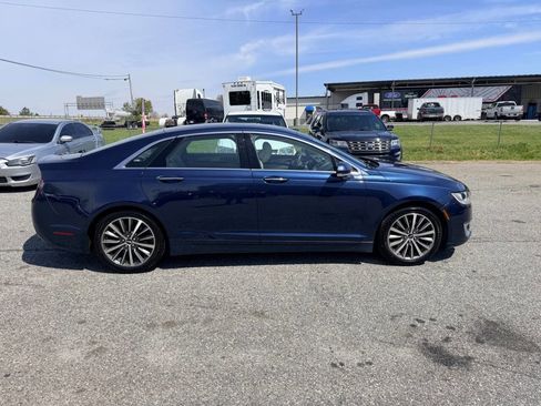 Used 2017 Lincoln MKZ Premiere image 6