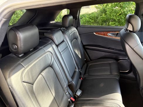 Used 2020 Lincoln Nautilus Reserve w/ Equipment Group 201A AWD/4WD image 31