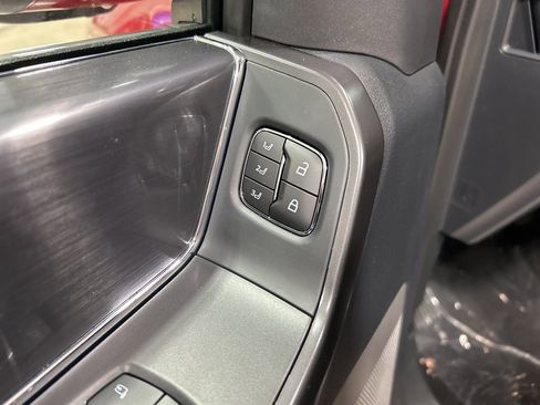 New 2025 Ford F150 Lariat w/ Equipment Group 501A Mid image 13