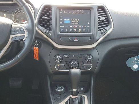 Used 2016 Jeep Cherokee 75th Anniversary AWD/4WD image 27