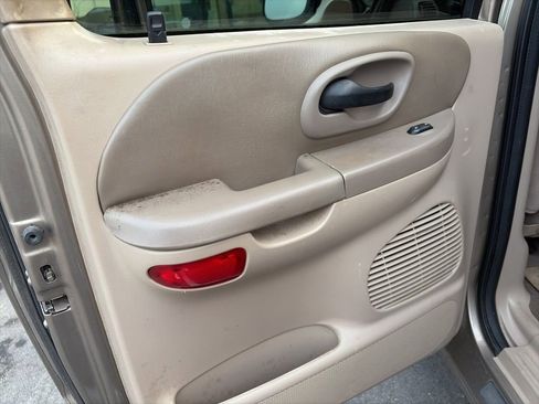 Used 2003 Ford F150 2WD SuperCrew image 10