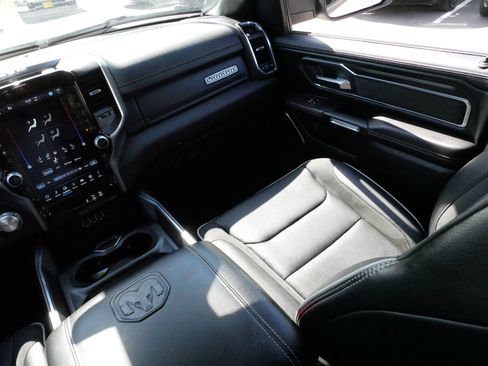 Used 2025 RAM 1500 Laramie AWD/4WD image 11