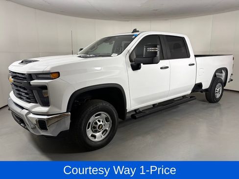 Used 2024 Chevrolet Silverado 2500 W/T w/ WT Convenience Package AWD/4WD image 5