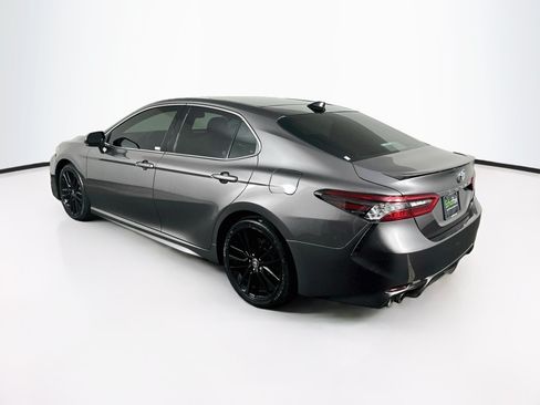 Used 2021 Toyota Camry XSE FWD image 5