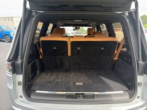 Used 2022 Jeep Grand Wagoneer Series III AWD/4WD image 8