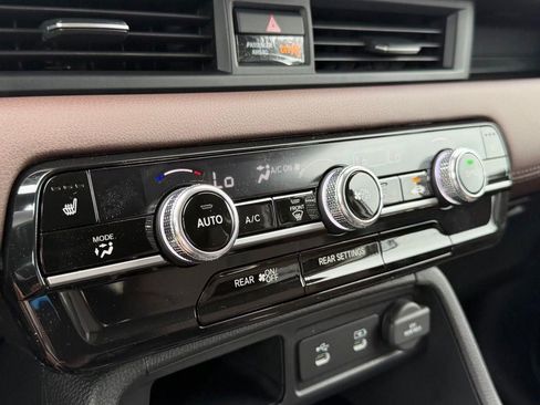 New 2026 Honda Pilot Touring image 26