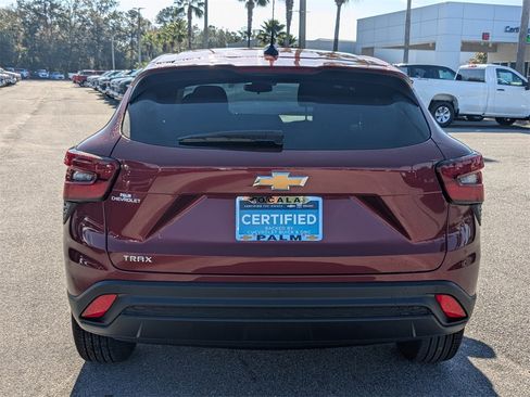 Certified 2024 Chevrolet Trax LS w/ LS Convenience Package image 4
