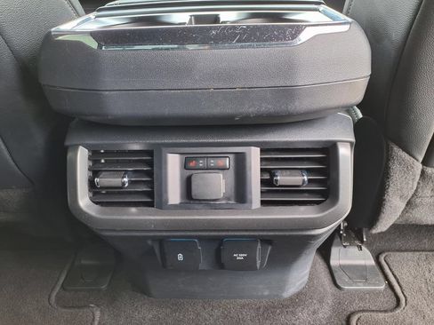 Used 2024 Ford F150 Lariat w/ Equipment Group 502A High AWD/4WD image 18