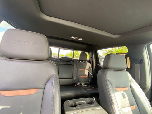 Used 2020 GMC Sierra 1500 AT4 w/ AT4 Premium Package AWD/4WD image 28