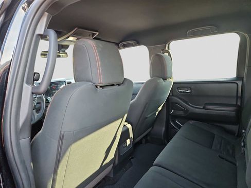 Used 2023 Nissan Frontier Pro-X w/ Technology Package image 17