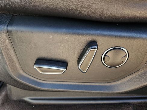 Used 2021 Ford Expedition Max Limited image 15