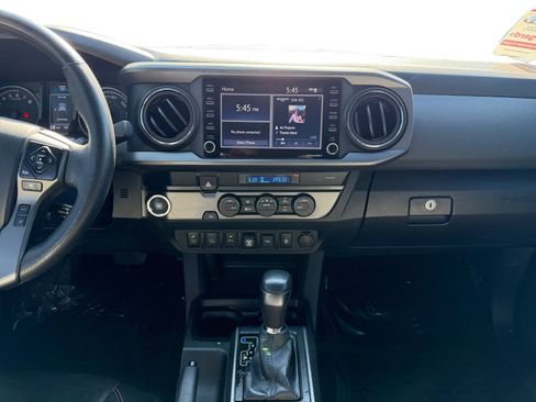 Used 2021 Toyota Tacoma TRD Sport w/ Technology Package RWD image 10