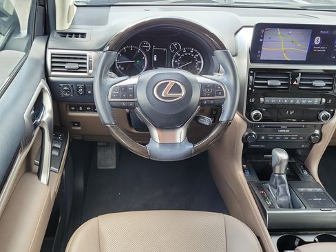 Used 2023 Lexus GX 460 Premium w/ Premium Package AWD/4WD image 17