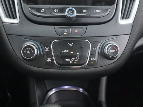 Used 2022 Chevrolet Malibu RS FWD image 25