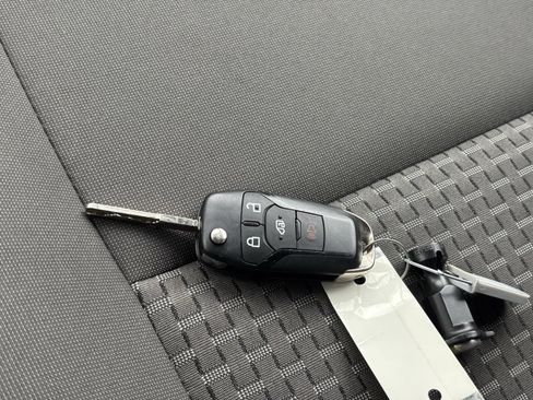 Used 2024 Ford Transit 350 XLT image 24